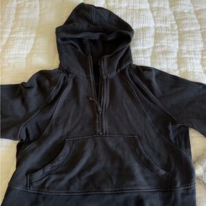 Lululemon Cropped Scuba with Hood size 4 or 6